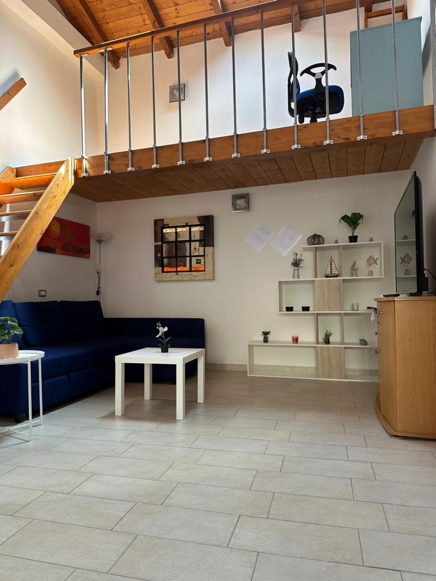 Stylish Loft Trivano Cagliari 2 Beds/2 Bath Eksteriør bilde